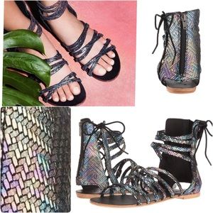 New Free People Juliette Iridescent Black Leather Gladiator‎ Sandal